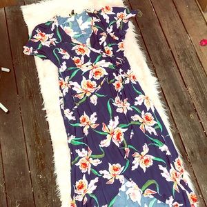 Any Occasion Floral Wrap Dress 👗 NEVER WORN